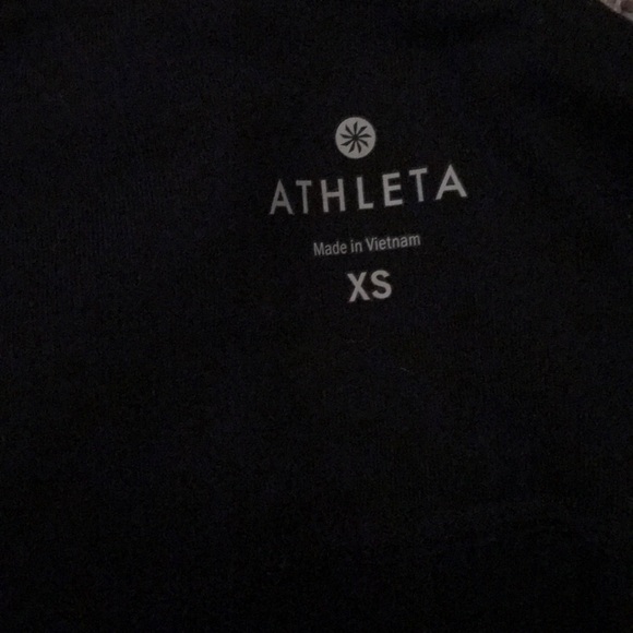 Black capri athleta leggings - Picture 3 of 3